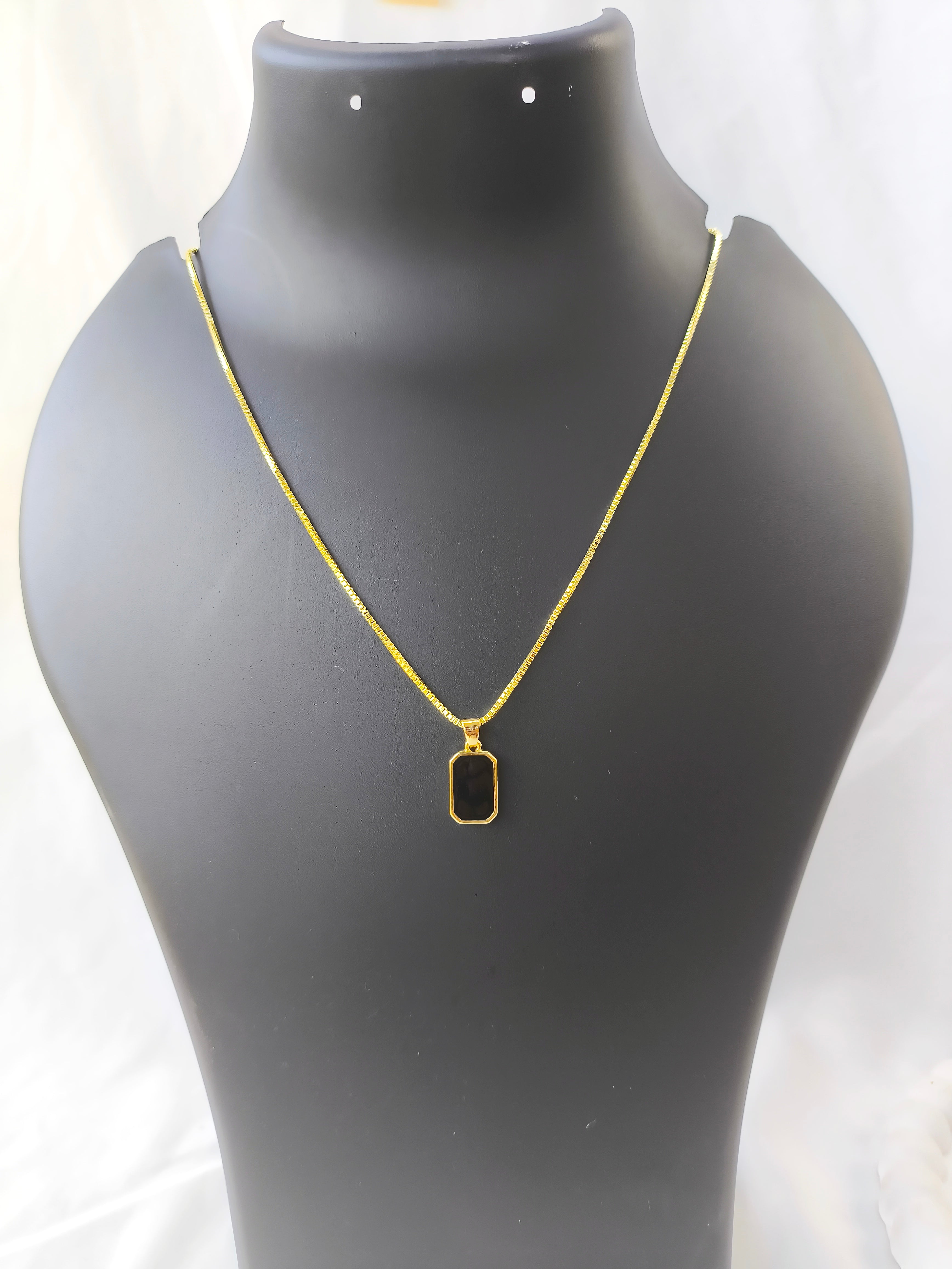 Elegant Gold Toned Rectangular Pendant Chain Necklace for Women