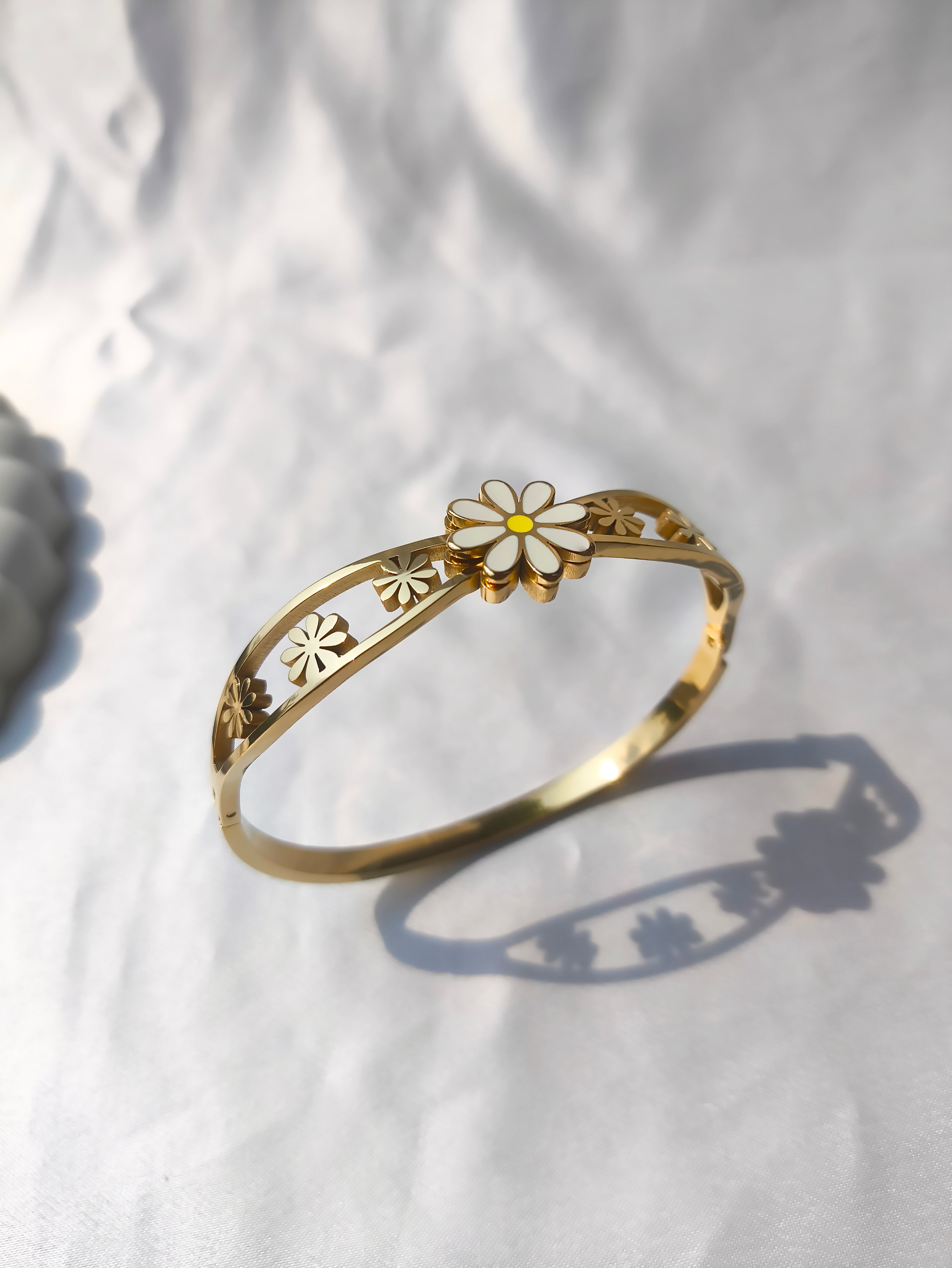 Daisy Bloom Gold Toned Anti Tarnish Bracelet for Women & Girls