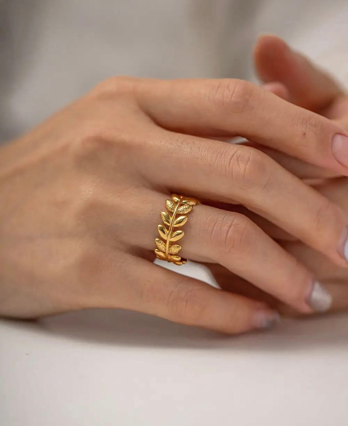 Adjustable Golden Leaf Ring, Open Band Design, Anti-Tarnish