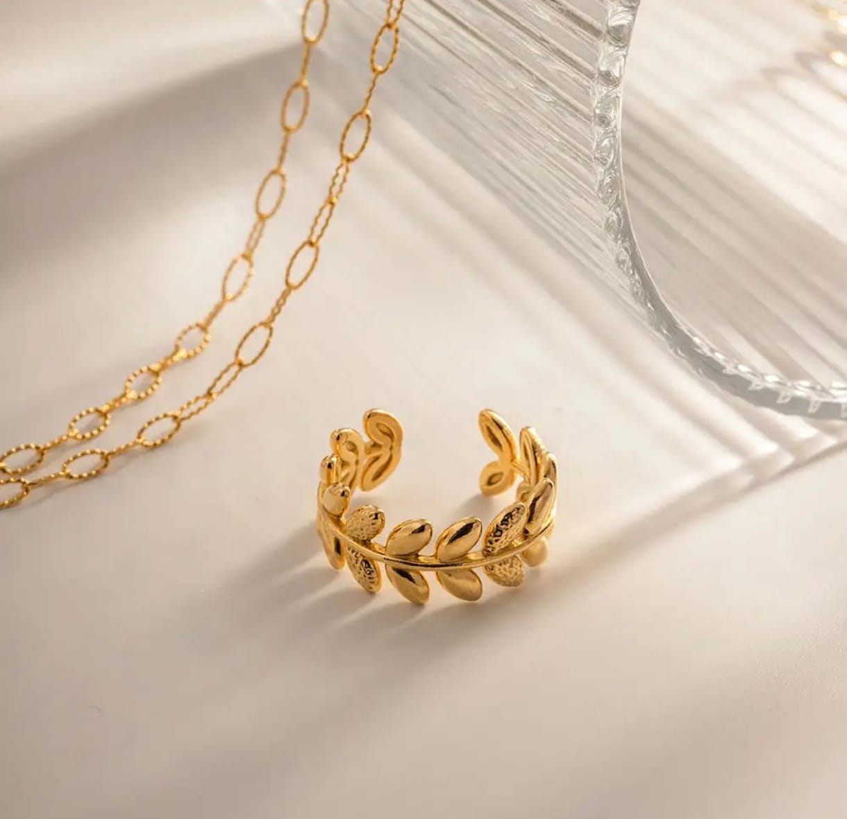 Adjustable Golden Leaf Ring, Open Band Design, Anti-Tarnish