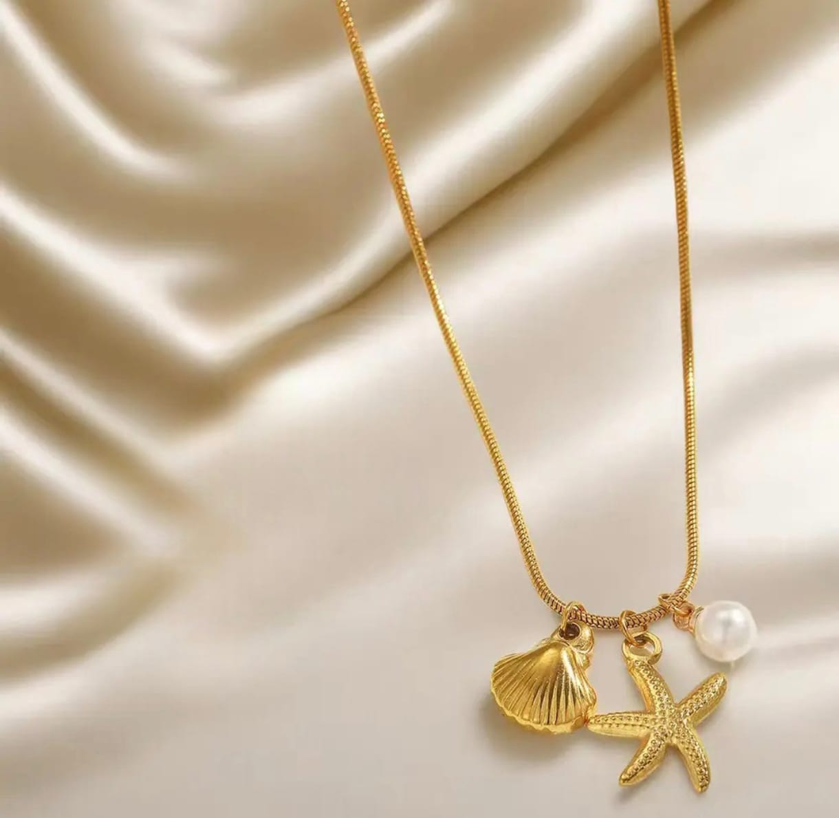 Elegant Anti-Tarnish Gold Toned Pendant Necklace for Women & Girls