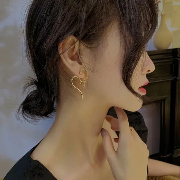 Crescent Sparkle Earrings, Korean Style, Anti Tarnish